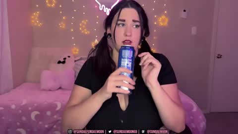 sundaemoon online show from September 15, 2025, 3:06 am