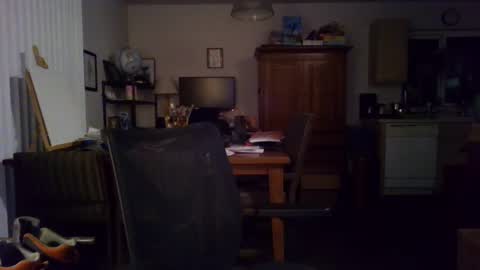 Sundial1 online show from October 5, 2025, 6:01 am