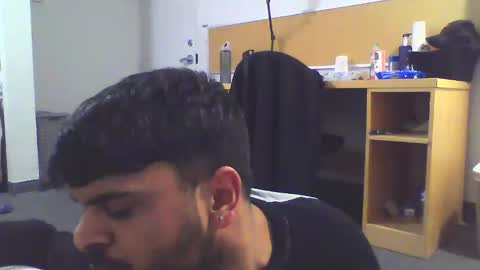 Snapshot of sundoog chatting on March 3, 2025, 5:09 am Sundoog online show from March 3, 2025, 5:09 am