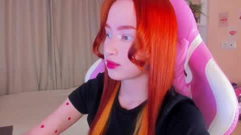 Snapshot of sunflare_ chatting on December 17, 2025, 6:47 pm sunflare_ online show from December 17, 2025, 6:47 pm