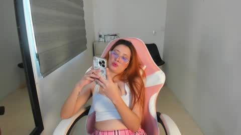 Snapshot of sunn_ray chatting on January 18, 2025, 5:26 pm IG zsun ray0 online show from January 18, 2025, 5:26 pm