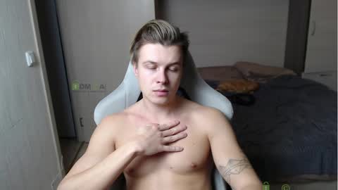 Snapshot of sunny1girl chatting on February 27, 2025, 7:47 pm Alice and Sergey online show from February 27, 2025, 7:47 pm