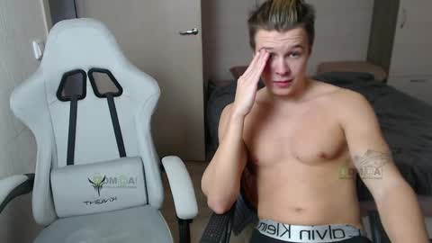 Snapshot of sunny1girl chatting on March 2, 2025, 10:14 am Alice and Sergey online show from March 2, 2025, 10:14 am