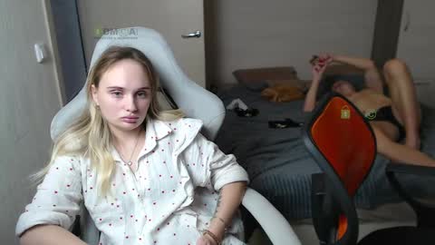 Snapshot of sunny1girl chatting on March 2, 2025, 1:16 pm Alice and Sergey online show from March 2, 2025, 1:16 pm