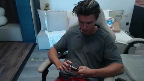 Snapshot of sunny1girl chatting on September 30, 2025, 7:46 am Alice and Sergey online show from September 30, 2025, 7:46 am