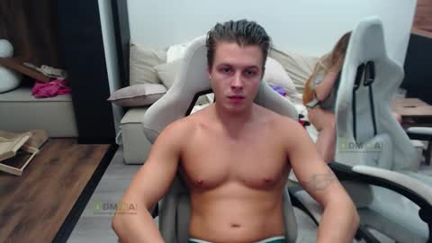 Snapshot of sunny1girl chatting on October 17, 2025, 8:33 pm Alice and Sergey online show from October 17, 2025, 8:33 pm