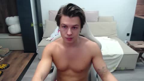 Snapshot of sunny1girl chatting on December 2, 2025, 9:36 am Alice and Sergey online show from December 2, 2025, 9:36 am