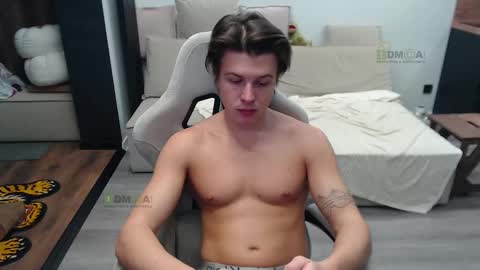 Snapshot of sunny1girl chatting on December 4, 2025, 8:34 am Alice and Sergey online show from December 4, 2025, 8:34 am