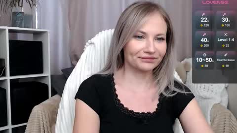 Naomi online show from December 15, 2025, 5:23 am