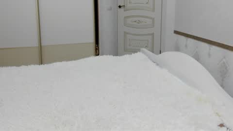 Vanessa online show from March 22, 2026, 5:11 am