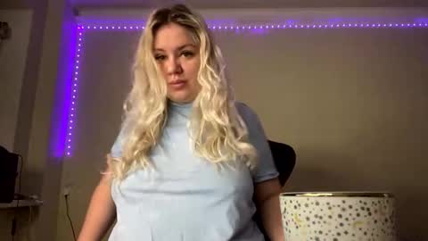 sunny mood online show from January 9, 2025, 6:04 pm