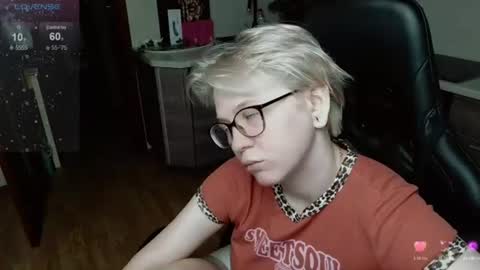 Snapshot of sunny_mood chatting on July 2, 2026, 7:58 am sunny mood online show from July 2, 2026, 7:58 am