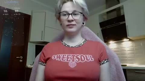 Snapshot of sunny_mood chatting on July 17, 2026, 7:04 am sunny mood online show from July 17, 2026, 7:04 am