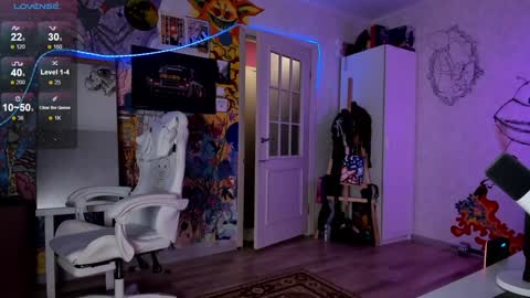 Snapshot of sunny_mouse chatting on December 17, 2024, 7:15 pm Sunny online show from December 17, 2024, 7:15 pm