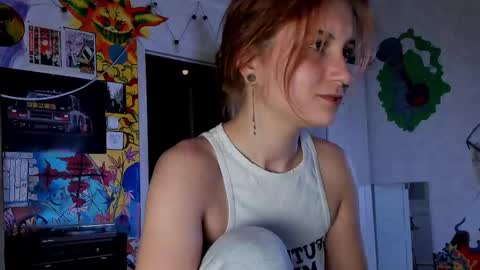 Snapshot of sunny_mouse chatting on September 15, 2025, 6:19 pm Sunny online show from September 15, 2025, 6:19 pm