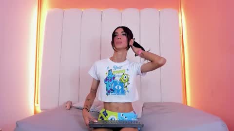 Snapshot of sunny_os chatting on February 3, 2026, 8:36 pm Sunny online show from February 3, 2026, 8:36 pm