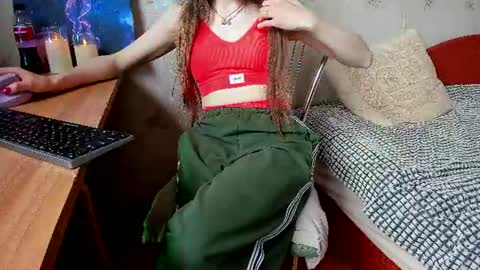 Snapshot of sunnyjoys chatting on July 9, 2026, 11:25 am Alina Streams Mon to Fri online show from July 9, 2026, 11:25 am