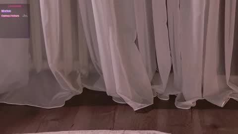 Snapshot of sunnyrisha chatting on February 12, 2026, 5:24 am Risha online show from February 12, 2026, 5:24 am