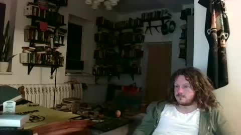 sunr1sa online show from February 18, 2026, 7:10 pm