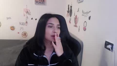 sunrocss online show from December 4, 2025, 10:46 am