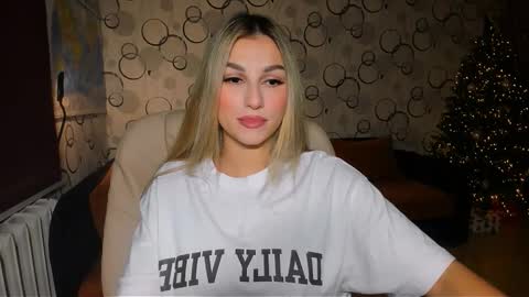 sunsetwithava online show from December 18, 2025, 4:35 pm