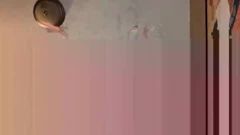 sunsh1n3gurl online show from June 1, 2026, 5:42 am