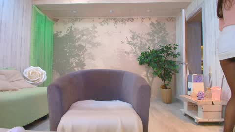 Snapshot of sunshine13_ chatting on December 21, 2025, 4:14 pm Eva online show from December 21, 2025, 4:14 pm