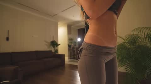 Snapshot of sunshine_______ chatting on February 22, 2026, 3:10 pm sunshine_______ online show from February 22, 2026, 3:10 pm