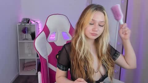 ANGELA online show from October 16, 2025, 2:29 pm