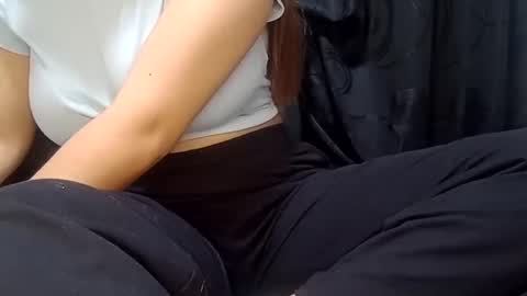 Annie online show from December 27, 2024, 4:47 am