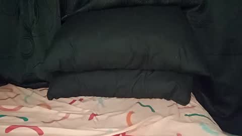 Annie online show from December 29, 2024, 11:29 pm