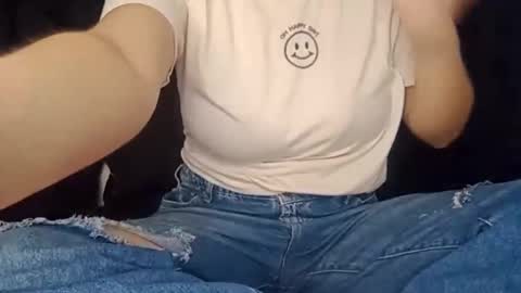 Annie online show from December 31, 2024, 1:57 am