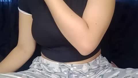 Annie online show from January 2, 2025, 8:57 pm