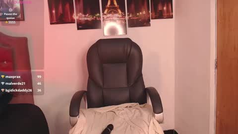 Snapshot of sunshine_gh1 chatting on February 23, 2025, 5:39 pm Sunshine online show from February 23, 2025, 5:39 pm