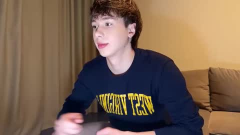 Snapshot of sunshinealex chatting on December 14, 2025, 5:46 am sunshinealex online show from December 14, 2025, 5:46 am