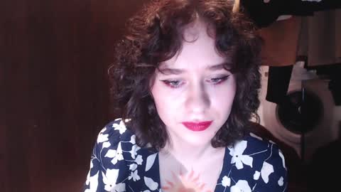 Snapshot of sunshinehella chatting on December 4, 2024, 8:56 am Hella online show from December 4, 2024, 8:56 am