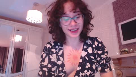 Snapshot of sunshinehella chatting on January 15, 2025, 8:58 pm Hella online show from January 15, 2025, 8:58 pm