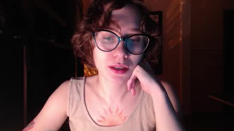 Snapshot of sunshinehella chatting on February 21, 2026, 7:59 pm Hella online show from February 21, 2026, 7:59 pm