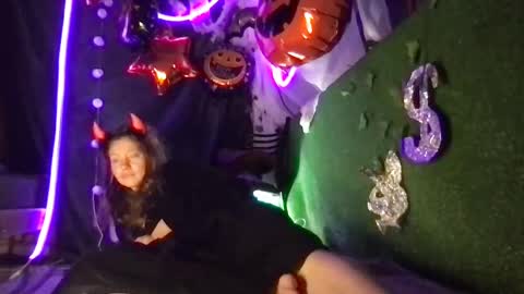 Snapshot of super_jony chatting on November 7, 2025, 5:24 pm super jony and Marta GMT 1300-1800 every day online show from November 7, 2025, 5:24 pm