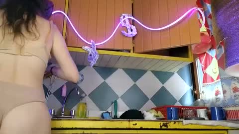 Snapshot of super_jony chatting on November 30, 2025, 4:33 pm super jony and Marta GMT 1300-1800 every day online show from November 30, 2025, 4:33 pm