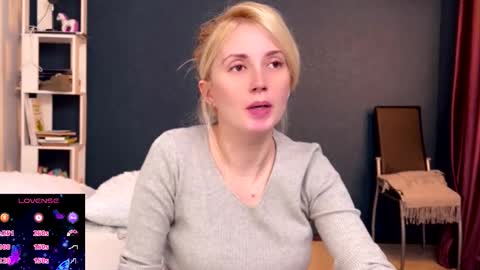 Snapshot of super_peach_stream chatting on November 16, 2025, 2:44 pm ANNApvt open full info in bio online show from November 16, 2025, 2:44 pm