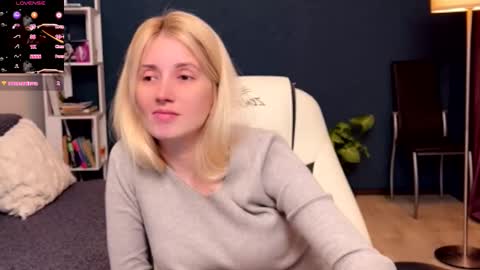 Snapshot of super_peach_stream chatting on November 28, 2025, 3:04 pm ANNApvt open full info in bio online show from November 28, 2025, 3:04 pm