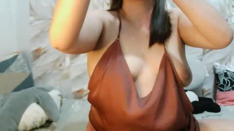 Snapshot of superb_ass25 chatting on April 8, 2026, 5:13 pm KIMZY online show from April 8, 2026, 5:13 pm