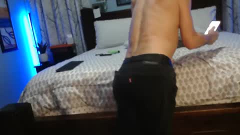 Snapshot of superbronnon chatting on January 12, 2025, 8:14 pm Superbronnon online show from January 12, 2025, 8:14 pm