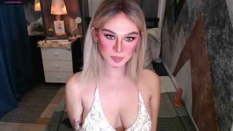 CARMINA online show from May 26, 2026, 2:07 am