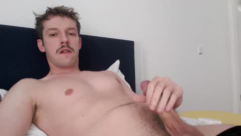 Snapshot of superkleber2 chatting on October 11, 2025, 9:52 am superkleber2 online show from October 11, 2025, 9:52 am