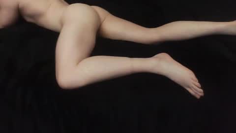 supersmoka119 online show from October 22, 2025, 1:33 pm