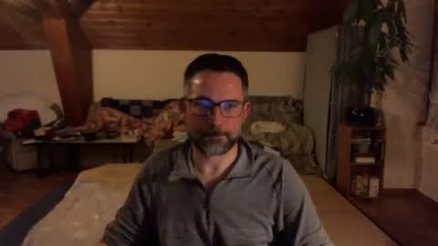 Snapshot of supersquirrel81 chatting on January 7, 2026, 6:43 pm supersquirrel81 online show from January 7, 2026, 6:43 pm