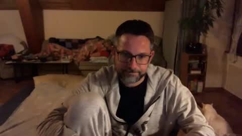 Snapshot of supersquirrel81 chatting on January 8, 2026, 5:48 pm supersquirrel81 online show from January 8, 2026, 5:48 pm