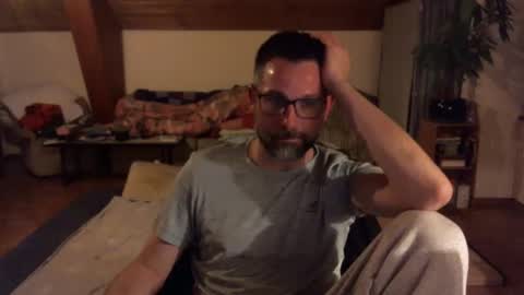 Snapshot of supersquirrel81 chatting on January 9, 2026, 5:04 pm supersquirrel81 online show from January 9, 2026, 5:04 pm